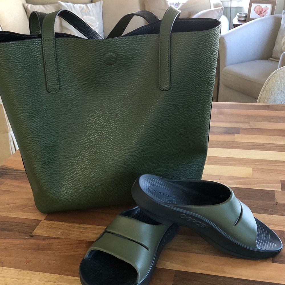 OOFOS Women's Slide Sandals in Olive Green and Black with Matching Shoulder Bag